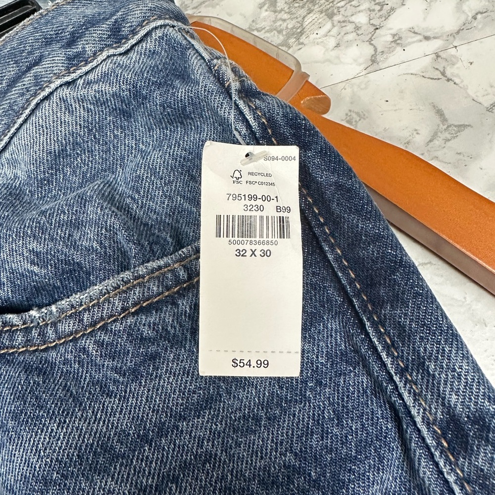 Old Navy jeans for men - Picture 3 of 3